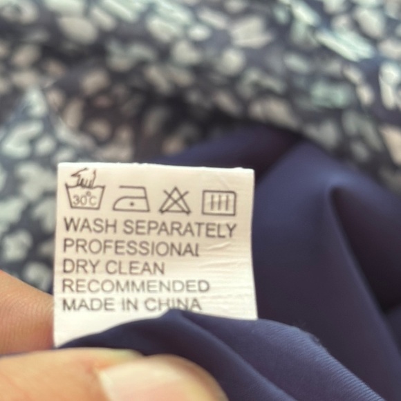 Women’s leopard print blue and white blouse xl - Picture 10 of 14